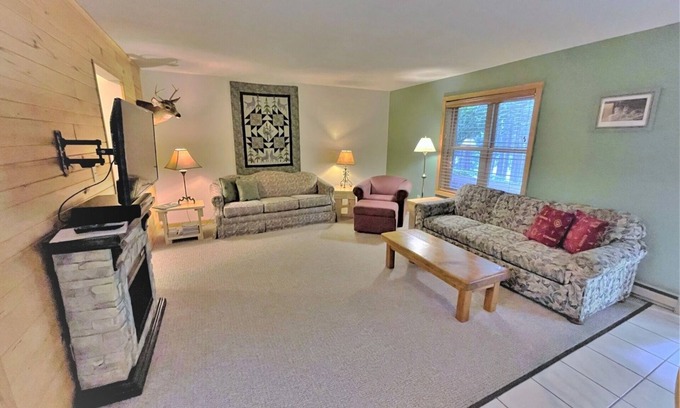 Phillips Condo | Red Pines - Elk Lake Condo #6 | 3 Bed, 1 Bath