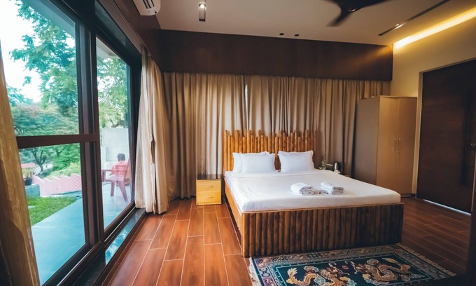 Tezpur Hotel | Red River Bungalow