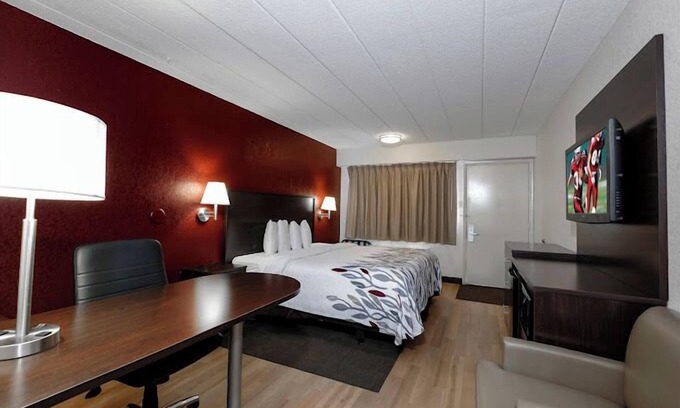 Farmington Hills Hotel | Red Roof Inn Detroit - Farmington Hills