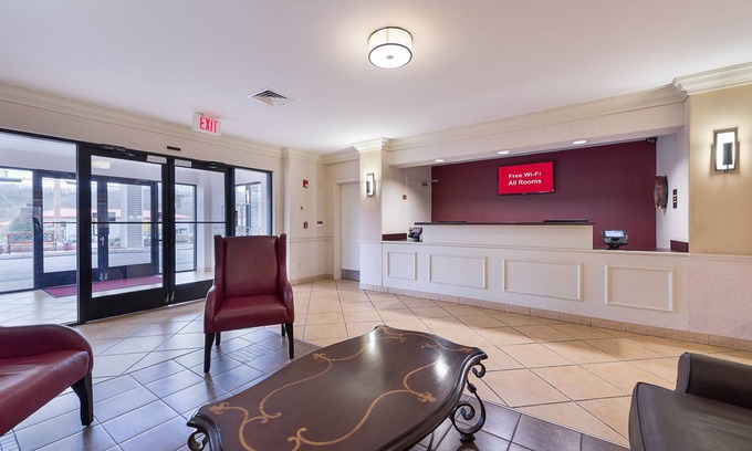 Etowah Hotel | Red Roof Inn Etowah - Athens, TN