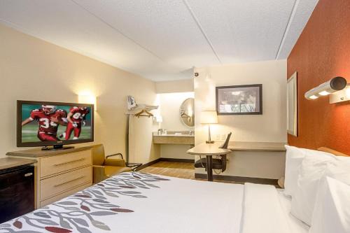 Greensboro Hotel | Red Roof Inn Greensboro Coliseum