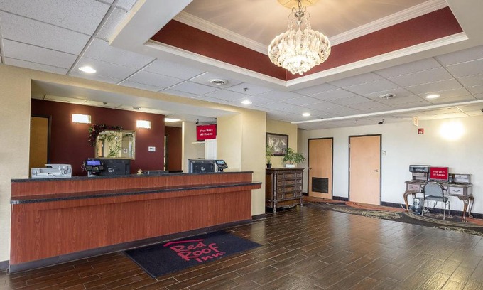 Jackson Hotel | Red Roof Inn Jackson, OH