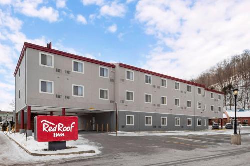 Johnstown Hotel | Red Roof Inn Johnstown