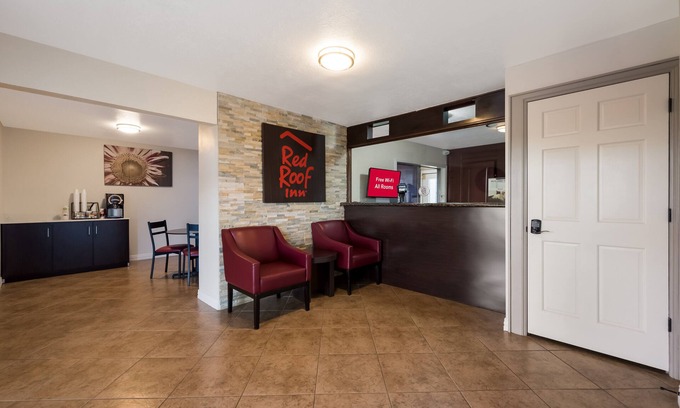 Madisonville Hotel | Red Roof Inn Madisonville