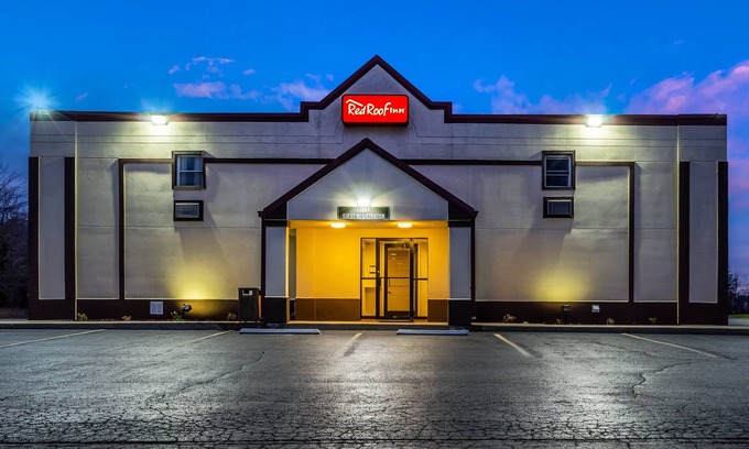 Scottsburg Hotel | Red Roof Inn Scottsburg