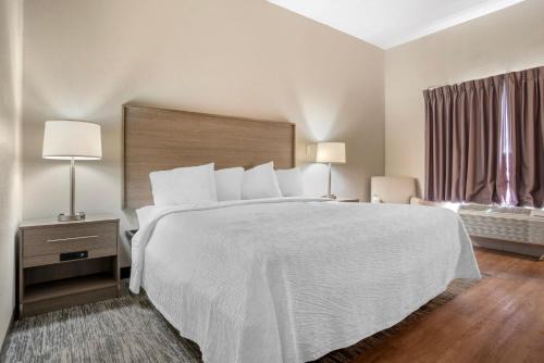 Vicksburg Hotel | Red Roof PLUS & Suites Vicksburg