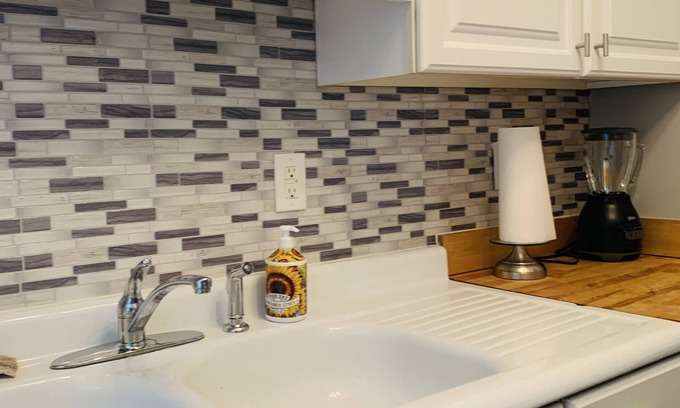 Mill Ridge Ski Chalet | Red Tree House Pet Friendly/Ski/SnowBoard/Wineries/HawksNest Tubing!