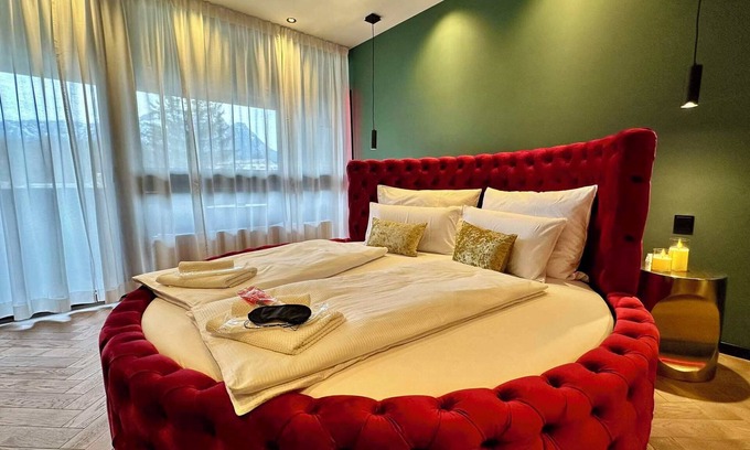Bad Aussee Apartment | Red Velvet romantic apartment with balcony/river & mountain view