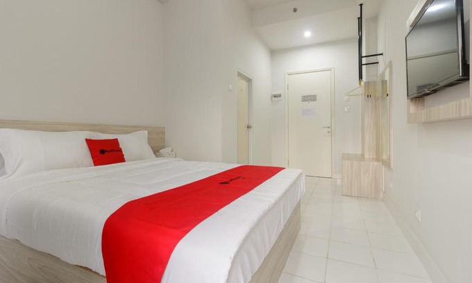 Dramaga House | RedDoorz Apartment @ Dramaga Tower