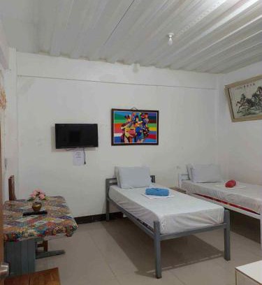 Lucena Hotel | RedDoorz at Wyns Hotel