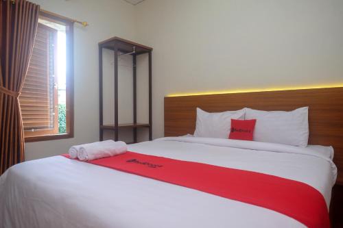 Banaran Hotel | RedDoorz @ Gentan Raya