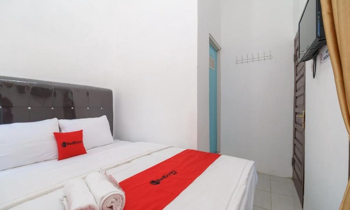 Bandar Lampung Hotel | RedDoorz near Kampus UIN Lampung