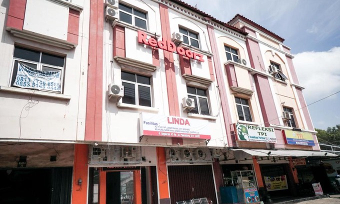 Palembang House | RedDoorz near Palembang Square Mall 2
