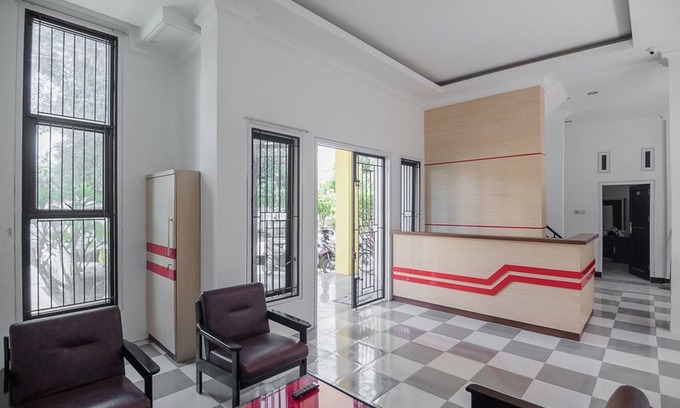 Jambi House | RedDoorz near Sultan Thaha Airport Jambi