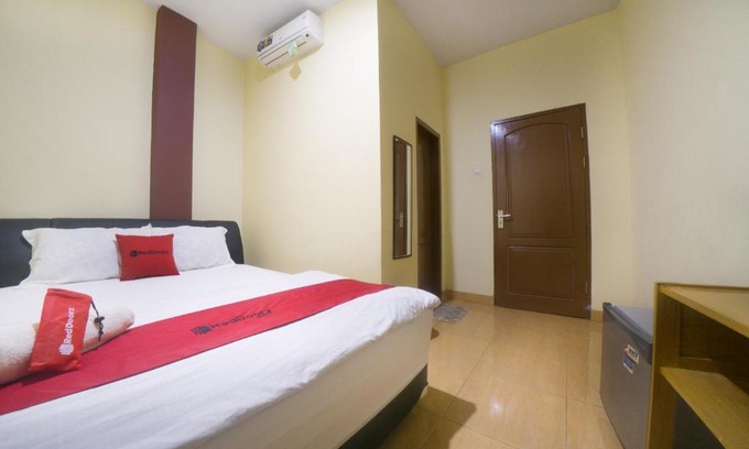 Gorontalo Hotel | RedDoorz near TVRI Gorontalo