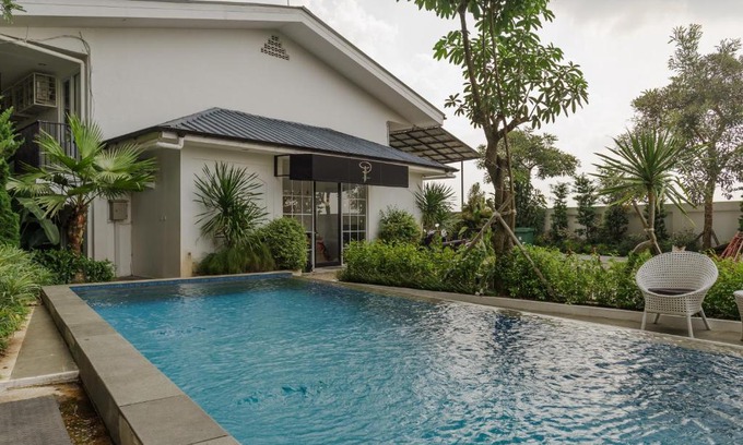 Pancawati House | RedDoorz Plus near Exit Toll Puncak 2