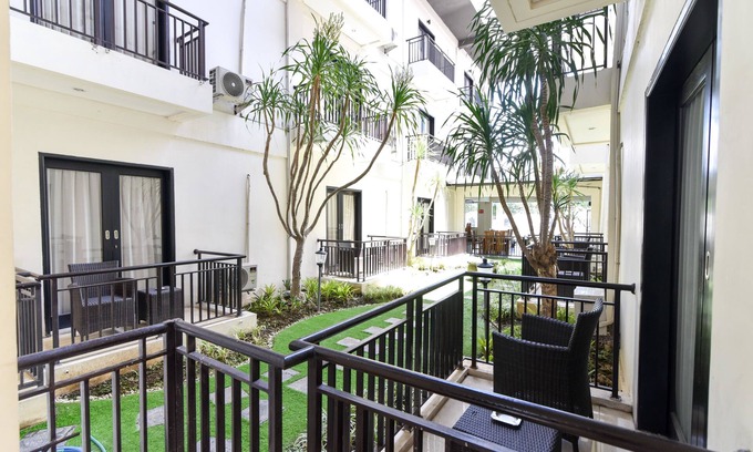 Pemogan Hotel | RedDoorz Plus near Mall Bali Galeria 2