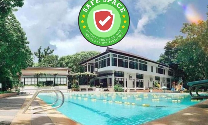Lucena Hotel | RedDoorz Premium @ Ouan's the Farm Resort