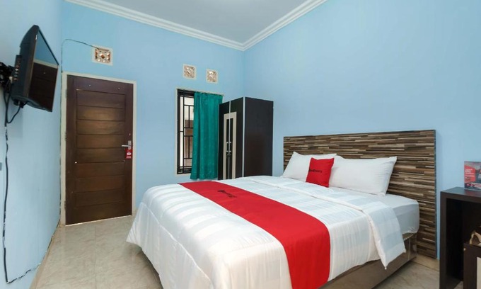 Muara Bungo House | RedDoorz Syariah @ Mora Garden Bungo