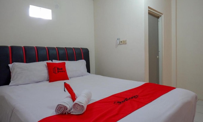 Purwokerto House | RedDoorz Syariah near GOR Satria 4