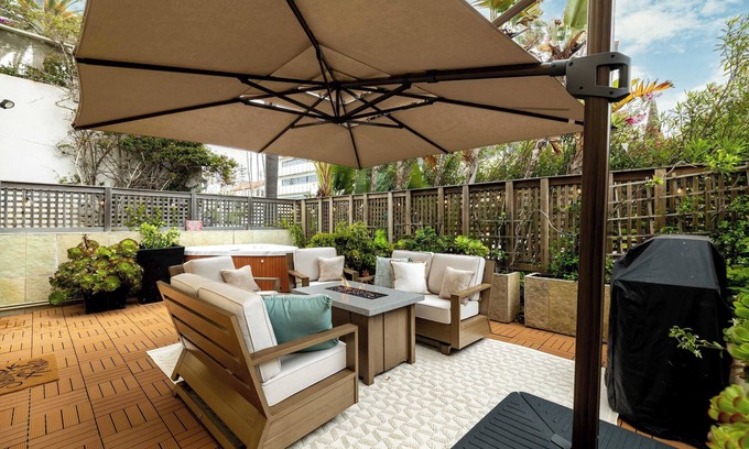 Village of La Jolla Apartment | ✨REDECORATED✨ Seaside Dream | Jacuzzi | Patio