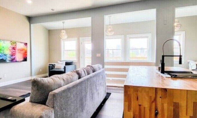 Pendleton House | ReDefined Stay in OTR