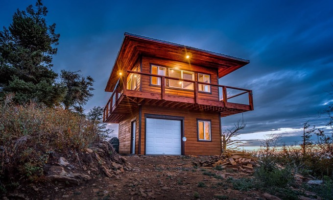 Post Falls Cabin | Redemption Rock Tower