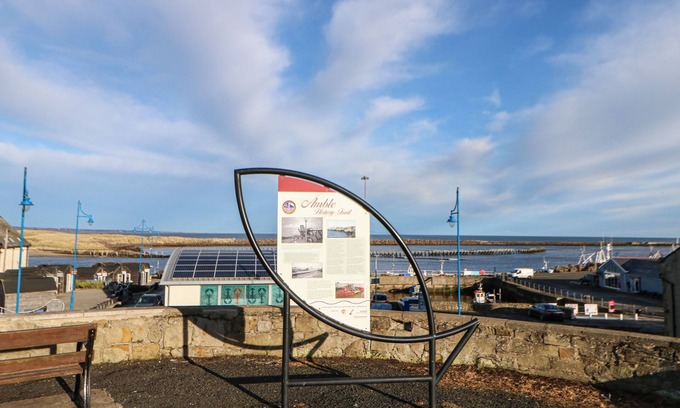 Amble Cottage | REDGATE, pet friendly, country holiday cottage in Amble