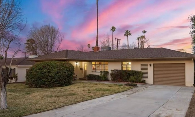 South Redlands House | Redlands Stay Near University, Downtown Dining & Minutes to Loma Linda Hospitals