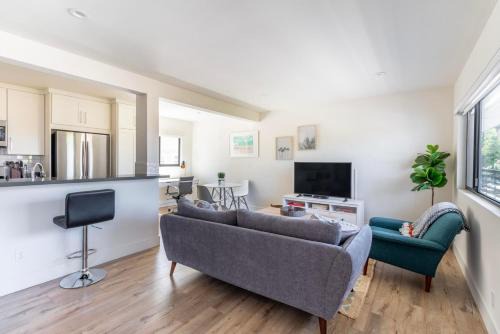 South Redondo Apartment | Redondo Beach 1br nr water restaurants shops LAX-1170