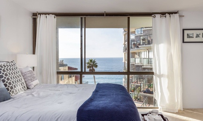 South Redondo Condo | Redondo Beach Ocean Front Condominium at Esplanade