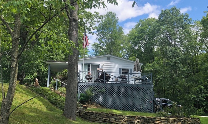 Byrnedale House | Reduced to $90.00 March-July week days