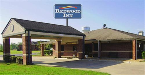 White Hall Hotel | Redwood Inn - White Hall