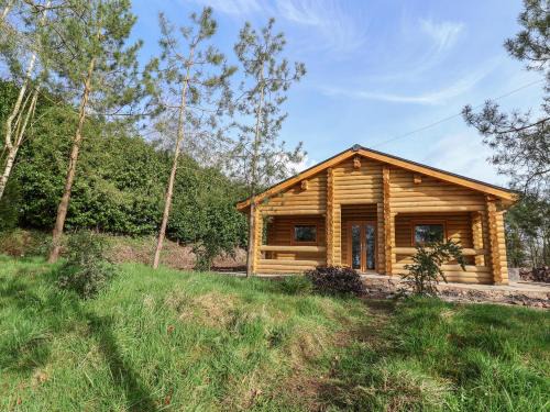 Welsh Frankton House | Redwood Lodge