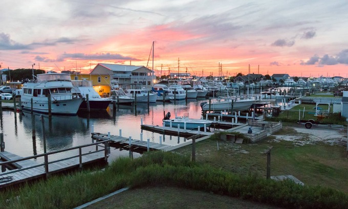 Atlantic Beach Condo | Reel Paradise is a waterfront Condo with a deep water boat slip