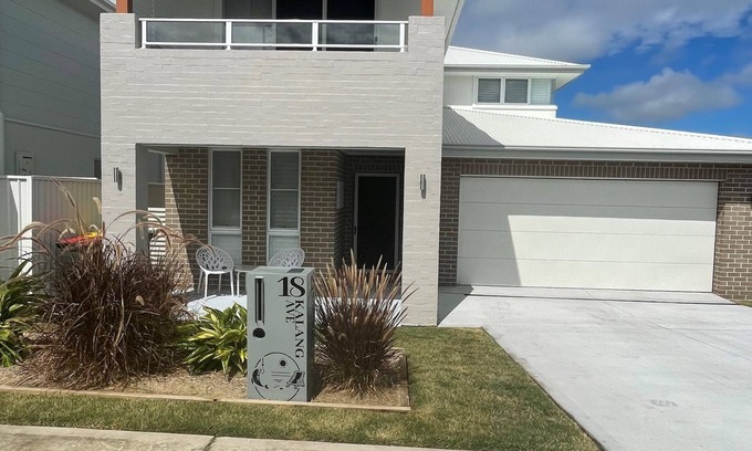 South West Rocks House | Reelaxing@TheRocks - sensational brand new modern home