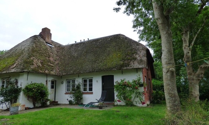 Wasserkoog House | Reetdach-appartement "wasserkoog 22" in Tetenbüll für 2 Personen