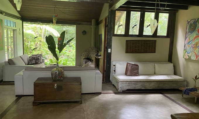 Sao Sebastiao House | Refúgio na Praia com Rio, Cachoeiras e Trilhas, Perfeita aos Amantes da Naturez