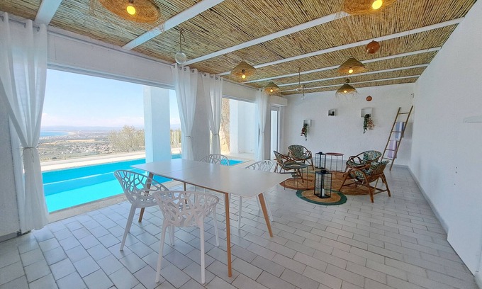 El Mas Fumats Villa | Ref. Ali32 - BEAUTIFUL AND SPACIOUS VILLA WITH POOL AND SEA VIEWS