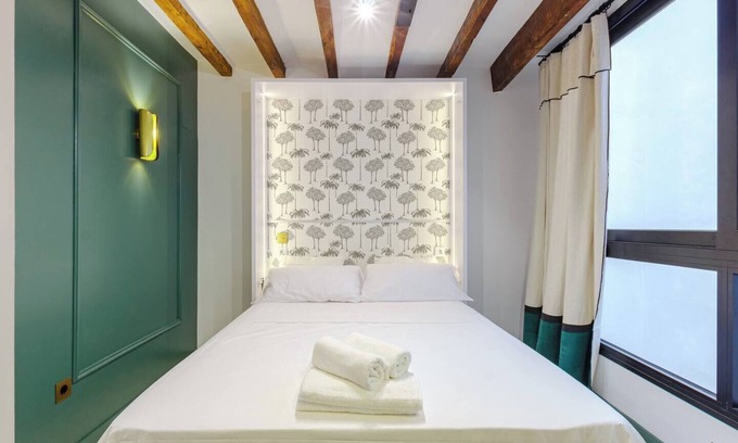 Alicante City Centre Apartment | Refined Studio Historic Center Alicante