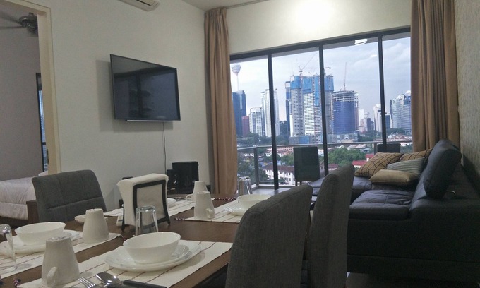 Pekeliling Apartment | reflection with passion . отражение со страстью
