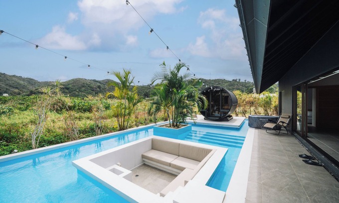 Nago Villa | Reflexion Villas GLANZ