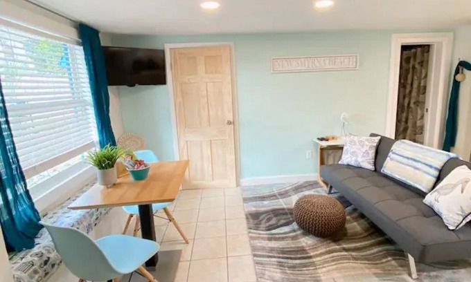 Boardwalk Apartment | Refreshing & cozy beach bungalow, 3 minutes to beach & 10 minutes to Flagler!