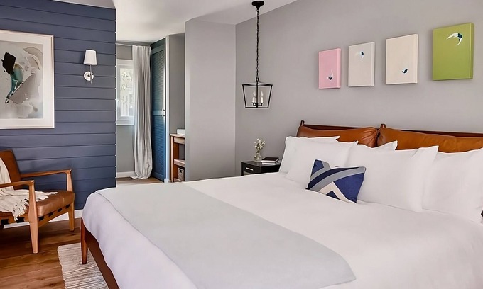 East Hampton North Hotel | Refreshing Getaway Trip! Free Breakfast & Parking, Close to Indian Wells Beach!