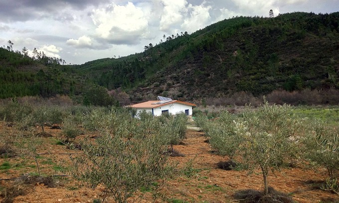 Montes da Senhora House | REFUGE OF RAPOSO / CASA DA RIBEIRA (AGROTURISMO)