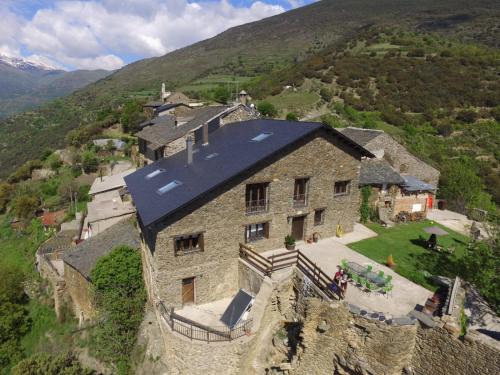 Rodes House | Refugi Casa Canelo