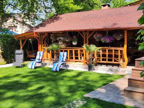 Arad House | Refugiul Rustic