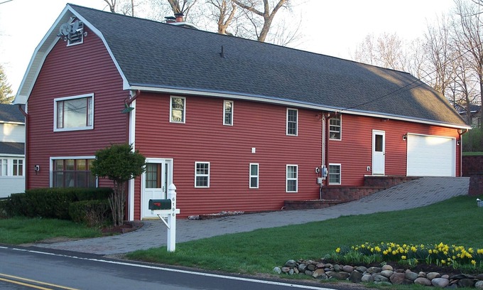 Indian River House | Refurbished Barn with Excellent View of Indian River