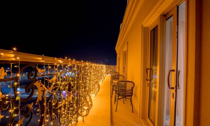 Bao Ninh Hotel | Regal Collection House