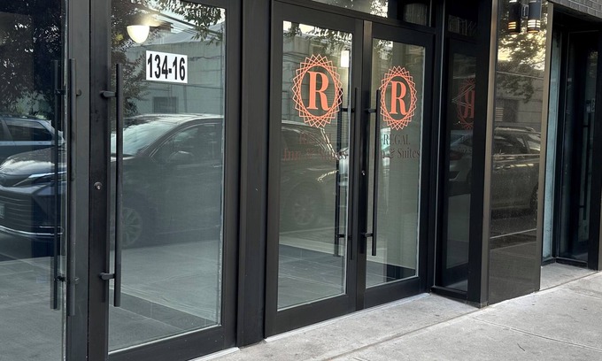 Flushing Chinatown Hotel | Regal Inn & Suites New York LaGuardia Hotel